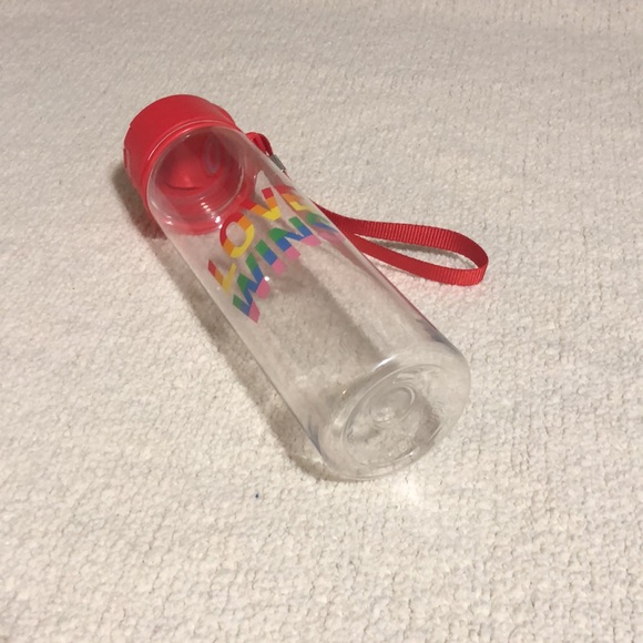 Water bottle Love Wins with red cap - Picture 3 of 4